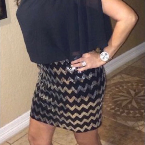 Dress - Picture 4 of 5